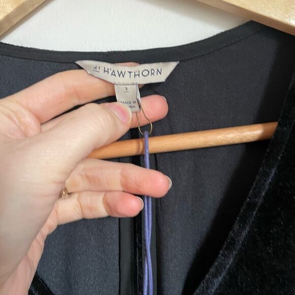 NWT 41 Hawthorn Black Velvet Relaxed Blouse - Picture 4 of 8